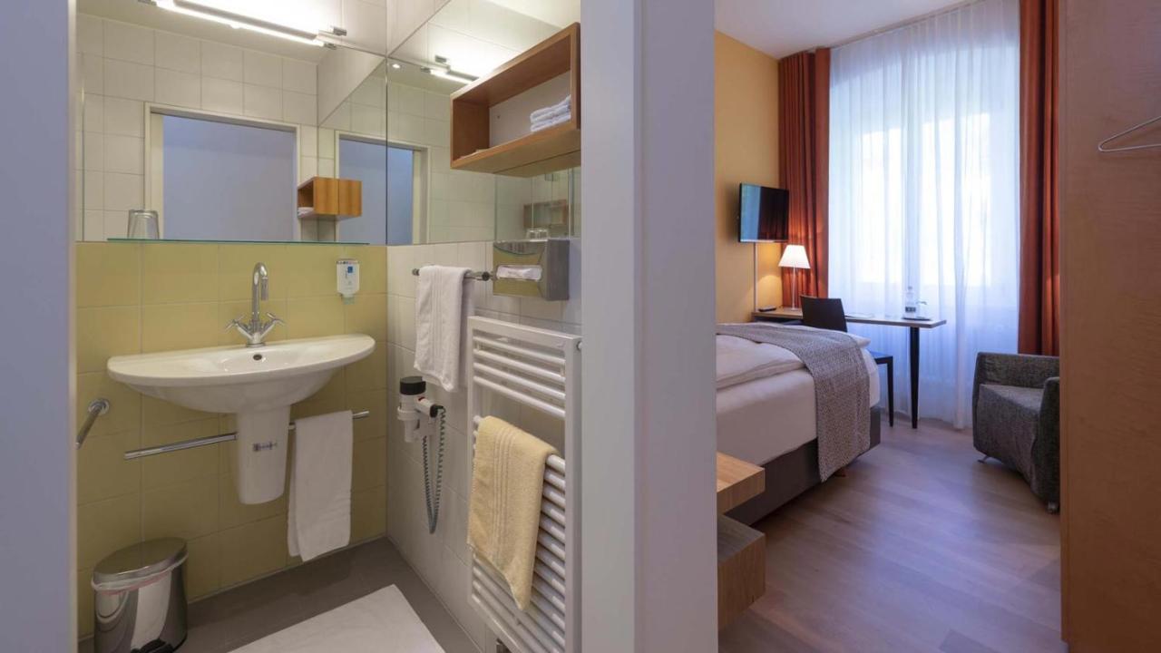 Hotel Fravi Andeer Ngoại thất bức ảnh